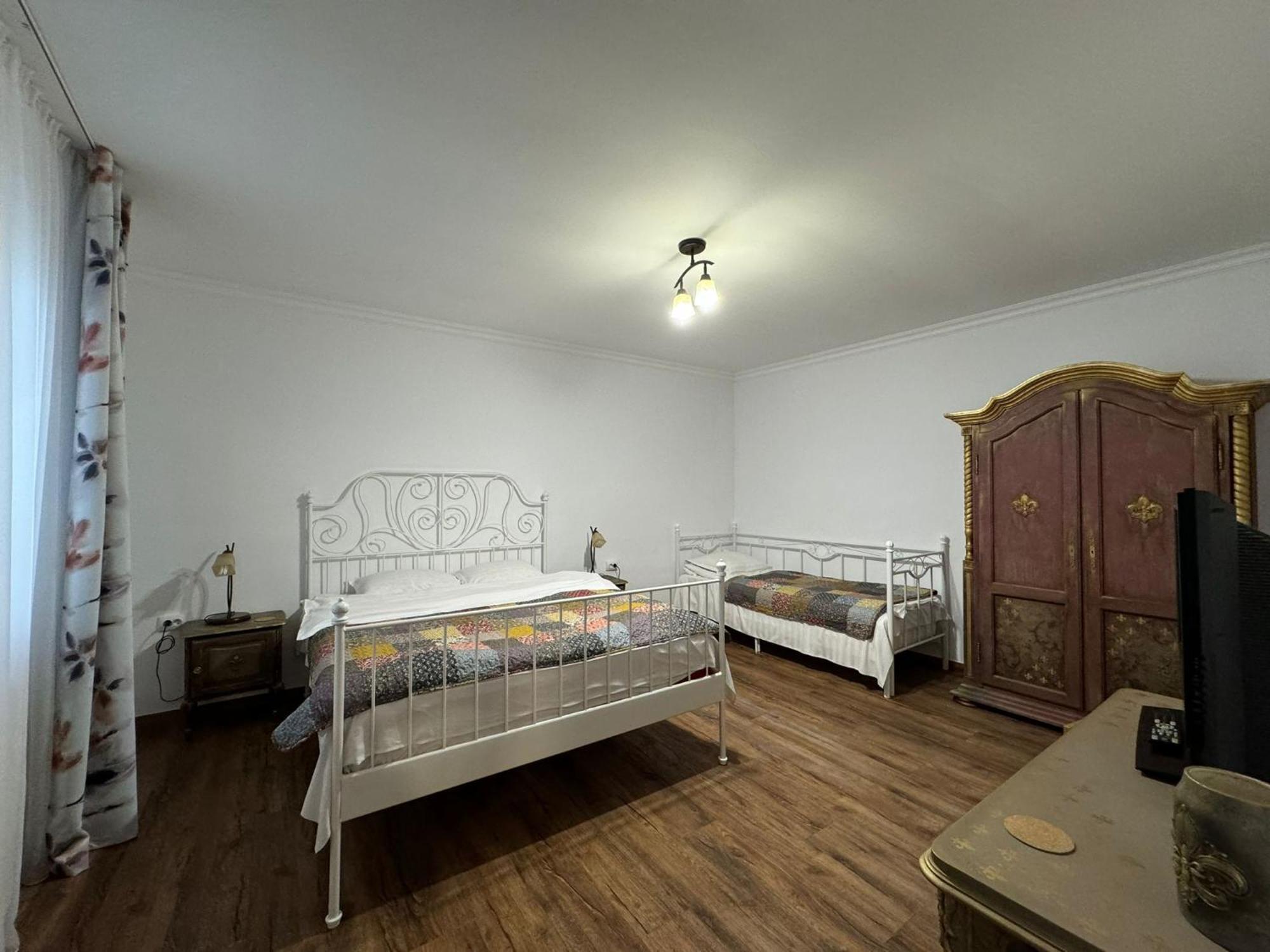Vila Speranta Plescoi ภายนอก รูปภาพ