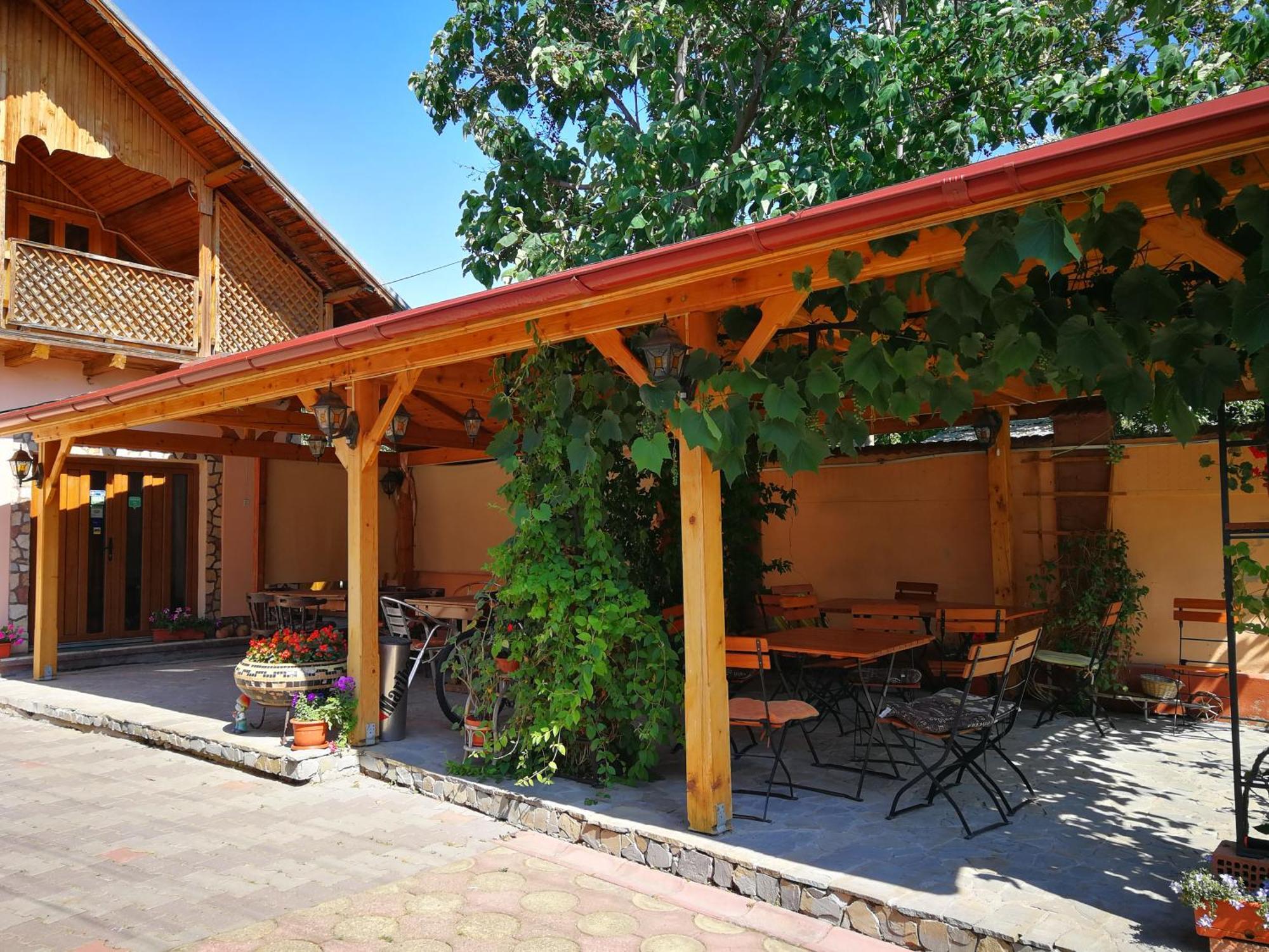 Vila Speranta Plescoi ภายนอก รูปภาพ